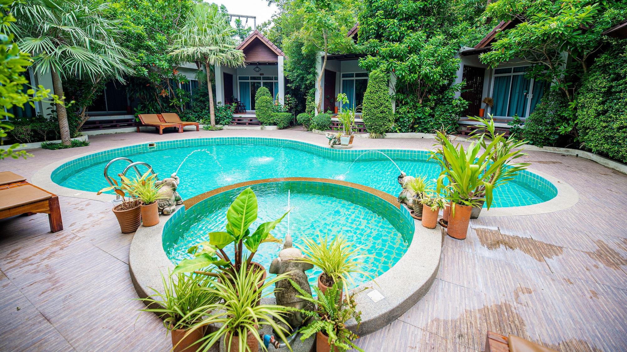 Baan Klang Aow Beach Resort Бан Крут Экстерьер фото