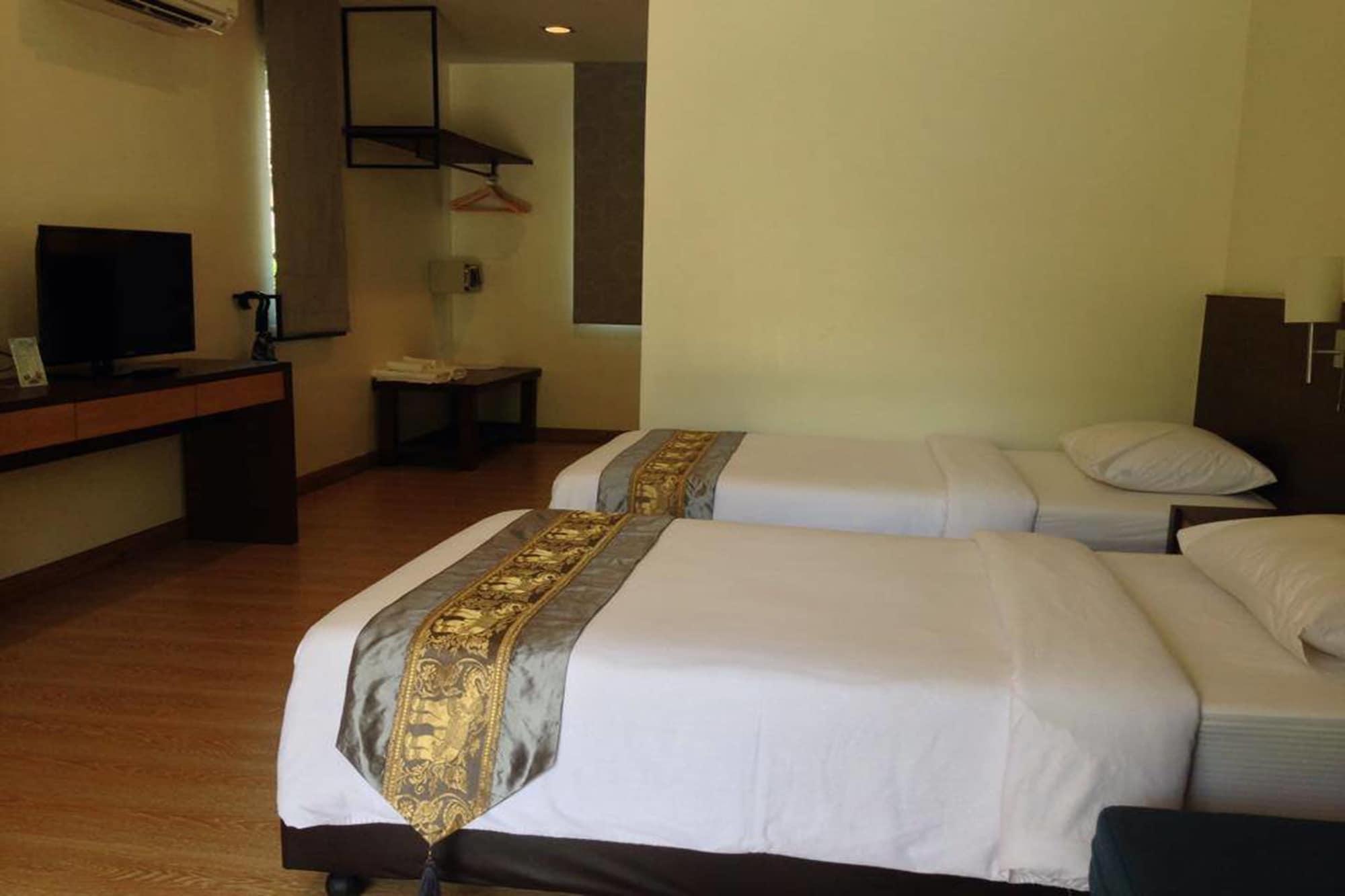 Baan Klang Aow Beach Resort Бан Крут Экстерьер фото